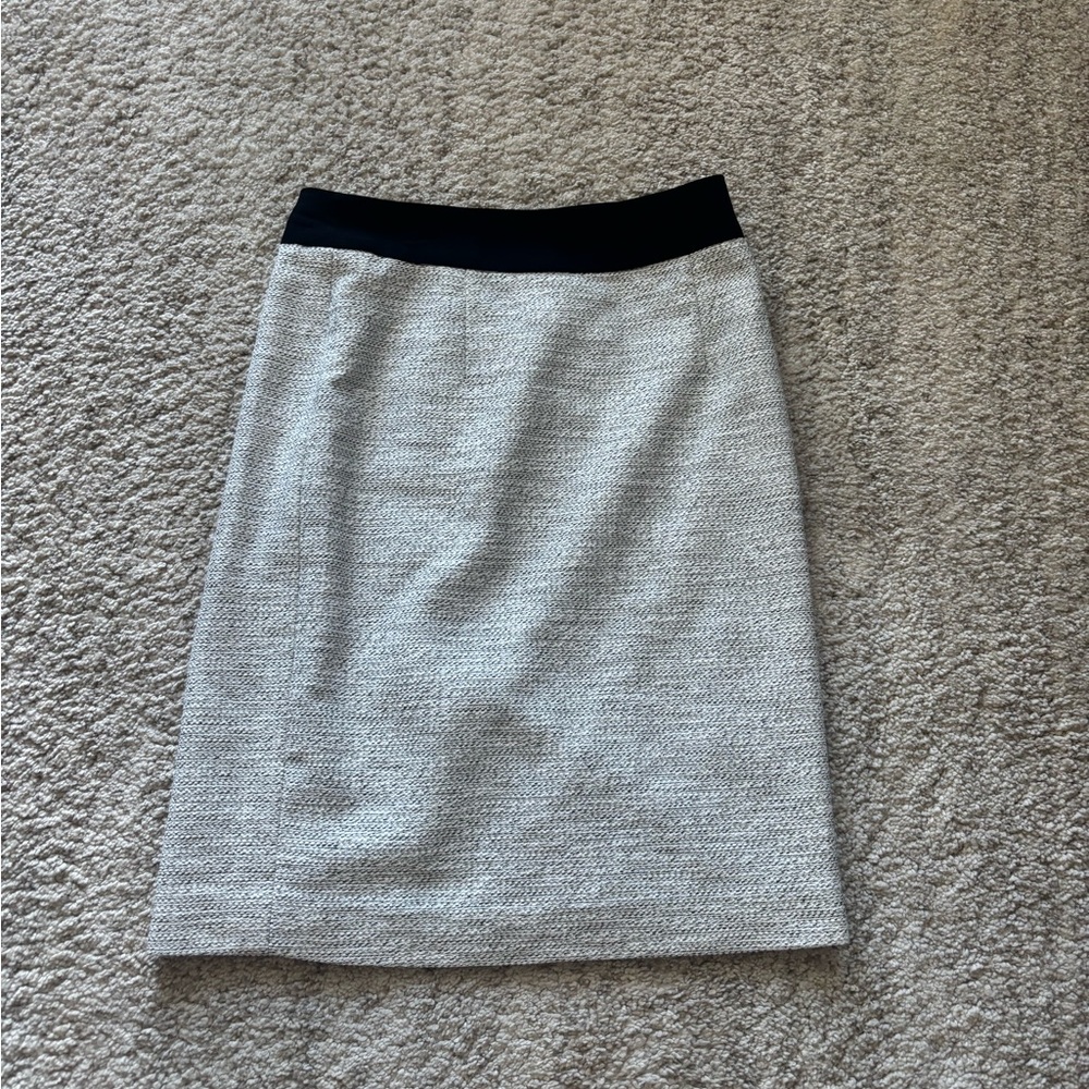 Banana Republic Pencil Skirt - Picture 2 of 5